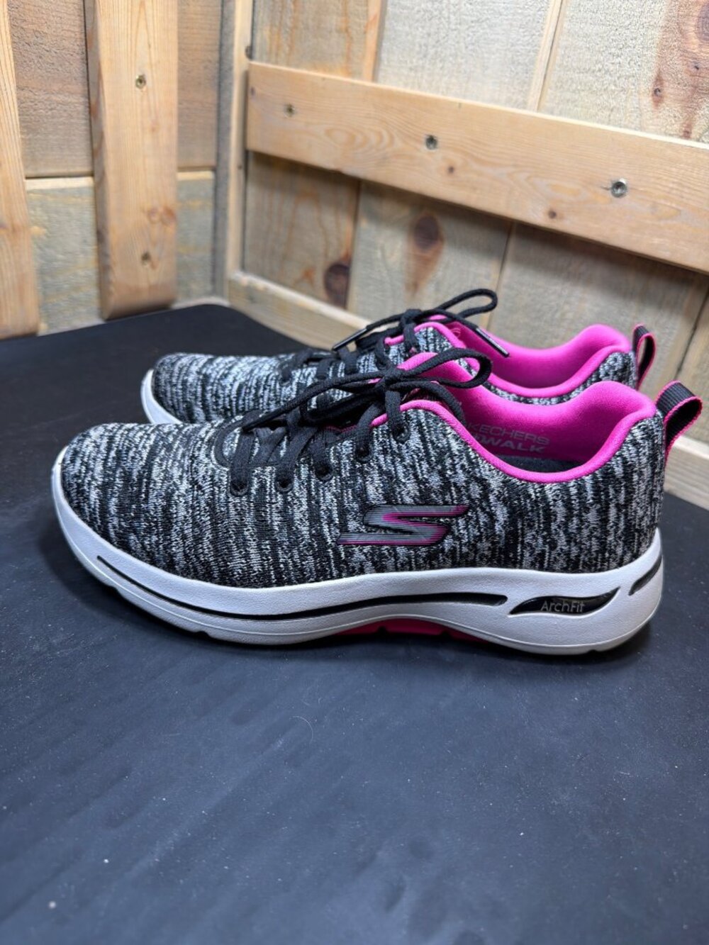 Skechers Womens 7 Arch Fit Black Hot Pink Heathered Knit Sneakers Shoes 124410 - Picture 5 of 9